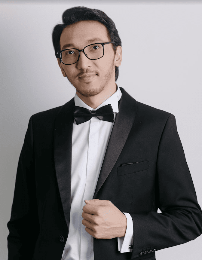 Еренбак Тойкенов